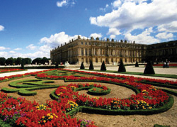 В Версале откроют отель