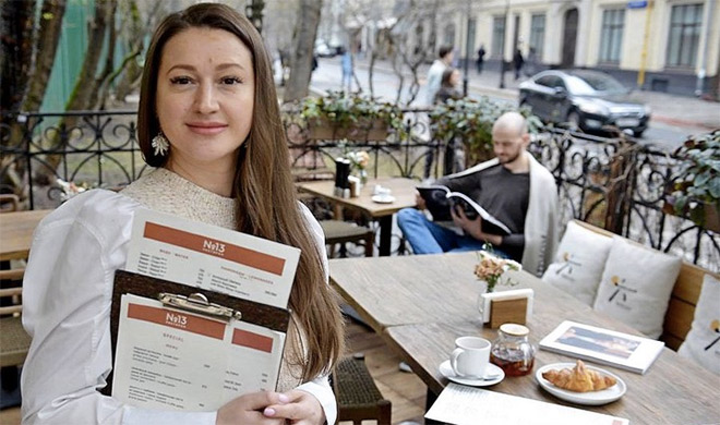 Как в Москве открываются летние веранды и кафе