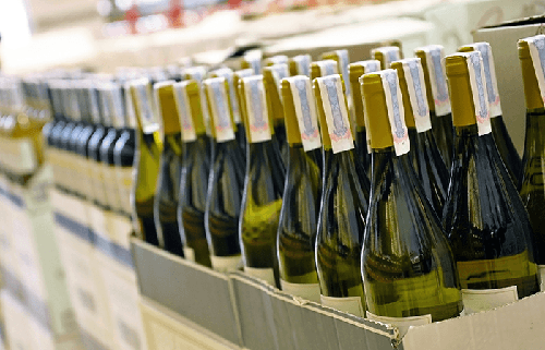 Через полтора месяца многие заведения с винной картой окажутся вне закона