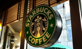 Starbucks осваивает стрит-ритейл в Петербурге