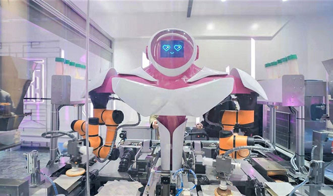 Первый полностью роботизированный ресторан открылся в Китае