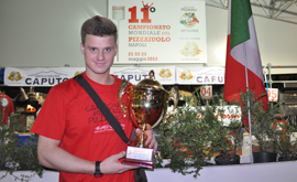 Победителем международного конкурса пиццайоло впервые стал российский повар